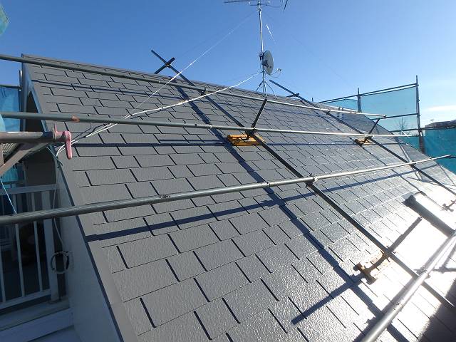 遮熱効果の高いグレーの屋根