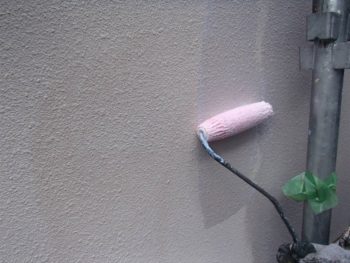 外壁塗装 世田谷区集合住宅Ｍ 外壁下塗り中2020042514558
