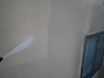外壁塗装 世田谷区Ｅ様邸 外壁洗浄中2021021520774