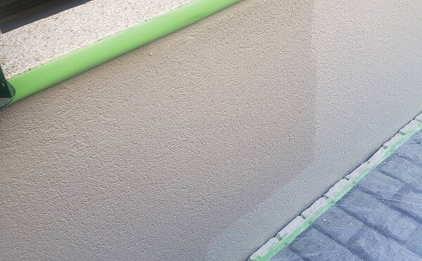 外壁塗装 杉並区H様邸 塀上塗り中2021100532468
