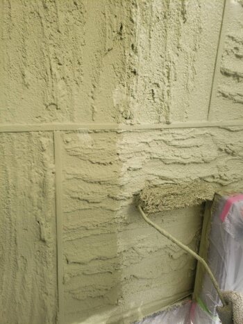 外壁塗装 世田谷区T様邸 1階正面上塗り中2022021234019