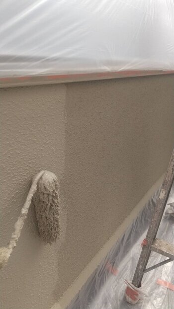 外壁塗装 世田谷区Y様邸 ベランダ腰壁 中塗り中 2022052631899