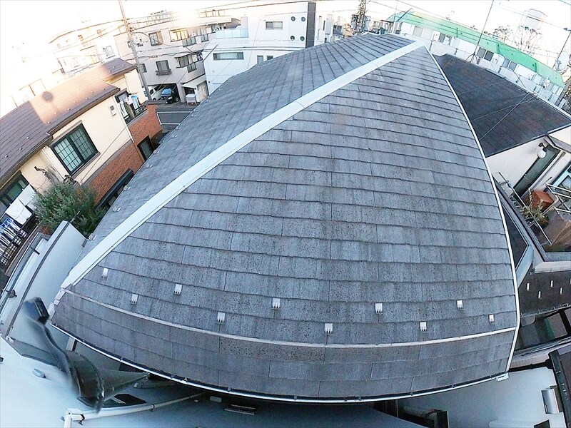 屋根に特に問題はなさそうです。