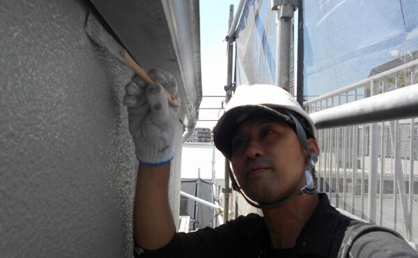 外壁塗装 世田谷区T様邸 外壁上塗り中 20250430S__41107475_0