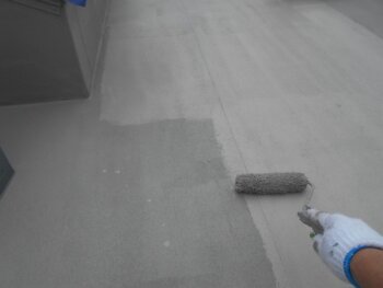 外壁塗装 世田谷区T様邸 屋上床上塗り中20250512S__41222153_0