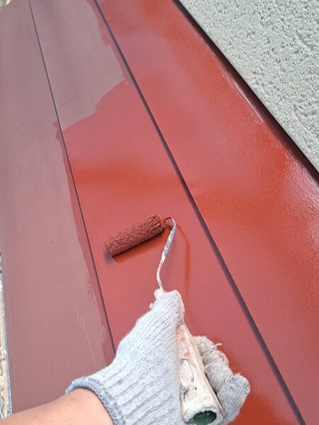 下塗りとしてさび止め塗装します。