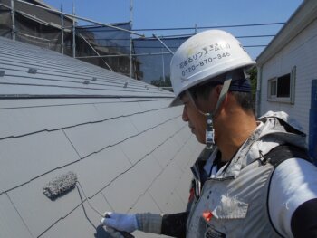 外壁塗装 世田谷区M様邸 屋根上塗り中20250617S__41984050_0