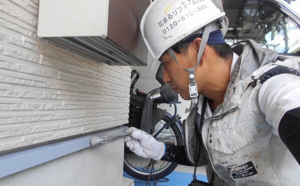 外壁塗装 世田谷区M様邸 水切り板金塗装中 20250621S__42115077_0