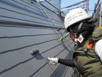 外壁塗装 世田谷区I様邸 屋根上塗り中20250708S__42377255_0